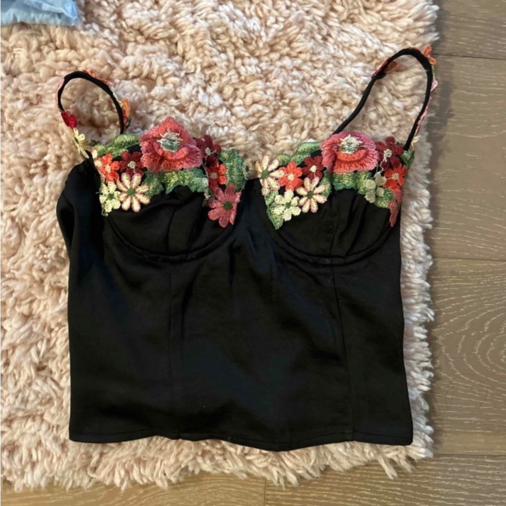 Princess Polly black top